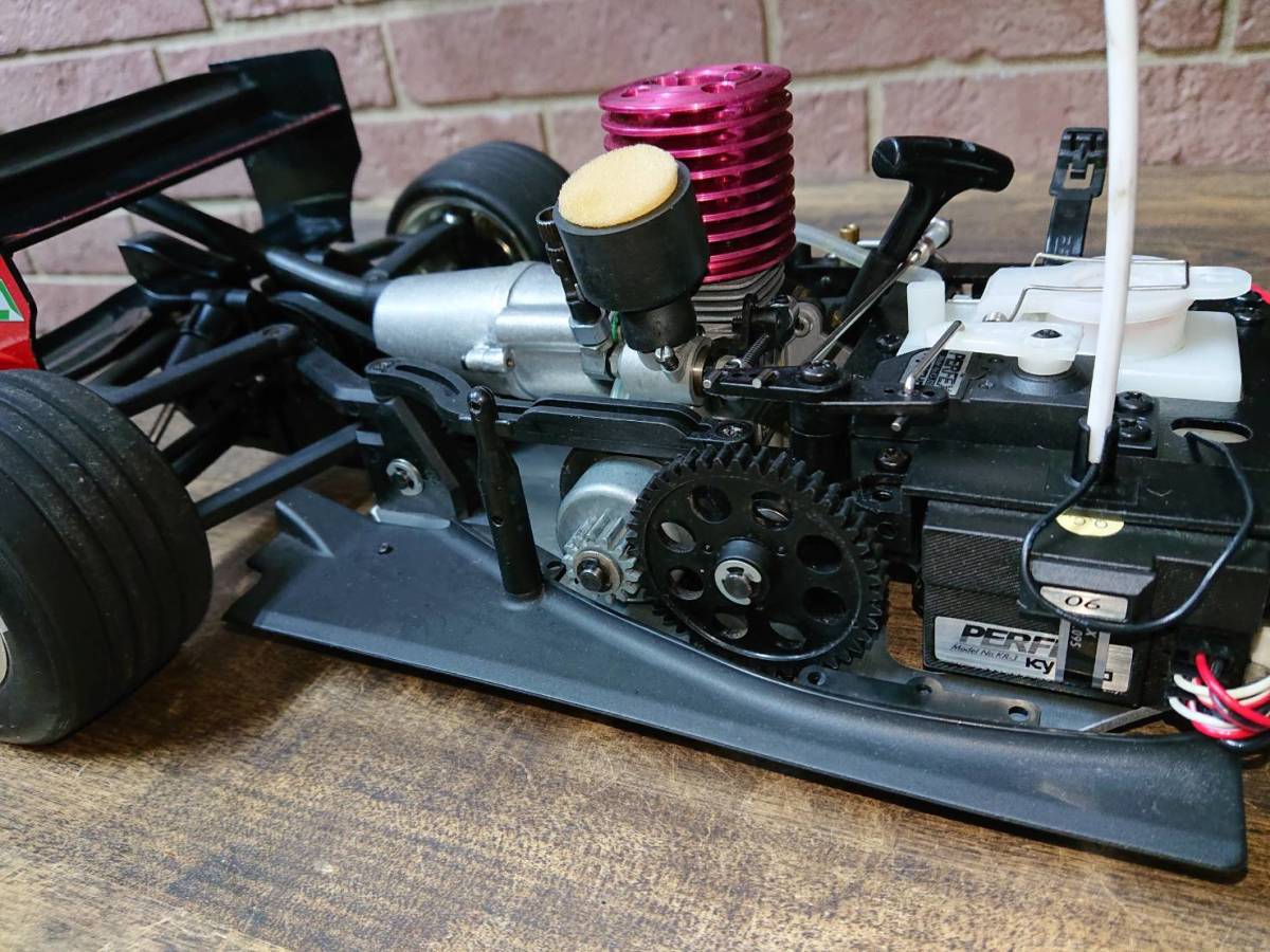 DeAGOSTINI ディアゴスティーニ フェラーリ F2004 京商 ラジコン DeAGOSTINI ディアゴスティーニ フェラーリ F2004 京商 ラジコン