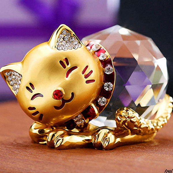 猫クリスタルフィギュア 金色 置物 インテリア かわいい 雑貨 風水グッズ ラッキーキャット 財運 運 金運_画像1