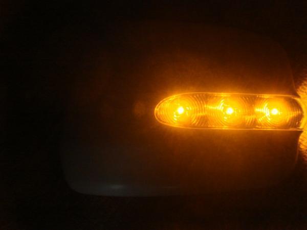 トヨタ LEDウィンカー付ドアミラーカバー RX300 ハリアー 1＃系_画像3