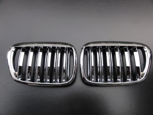BMW　ニュータイプ　X5ルック　メッキ　グリル　5シリーズ　E39　セダン／ツーリングワゴン　1996～2003ｙ　クローム　Ｅ３９　ＢＭＷ　T_画像1