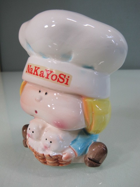 Nakayoshi. is good ko pig . cook san ceramics savings box Showa Retro antique 