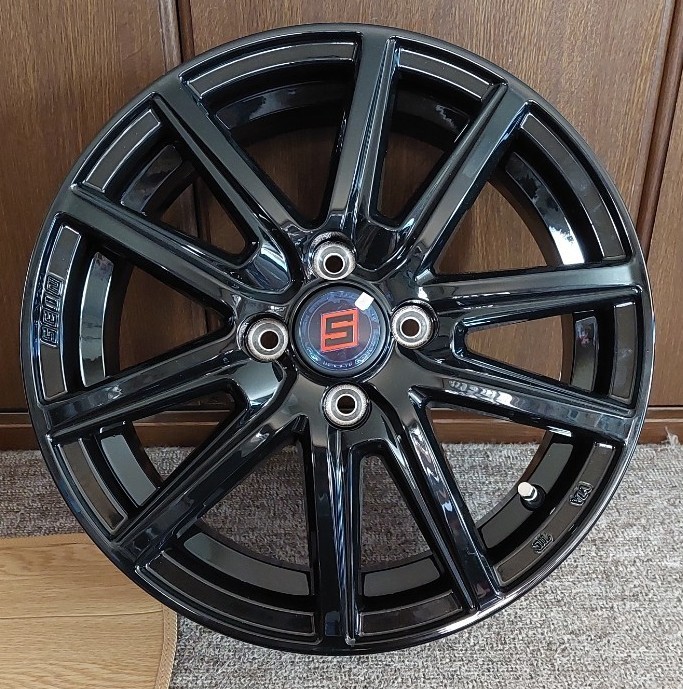 新品、未使用 15インチ アルミホイール4本セット No.1