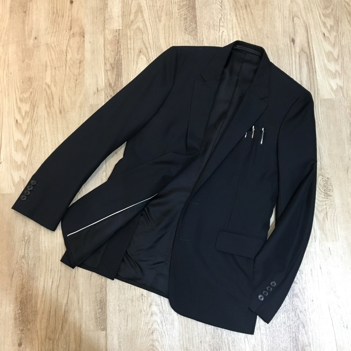 希少レア 極美品 クリスヴァンアッシュ ウール テーラードジャケット サイズ46 ブラック メンズ イタリア製 質屋の質セブン_画像1