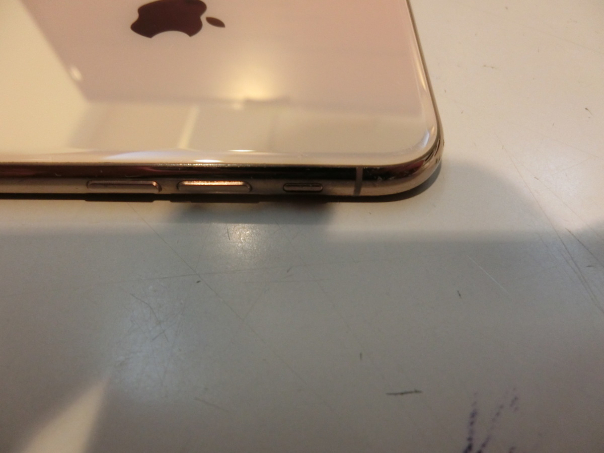 SIMフリー Apple iPhoneXs Max 64GB ゴールド 品 本体のみ(iPhone 