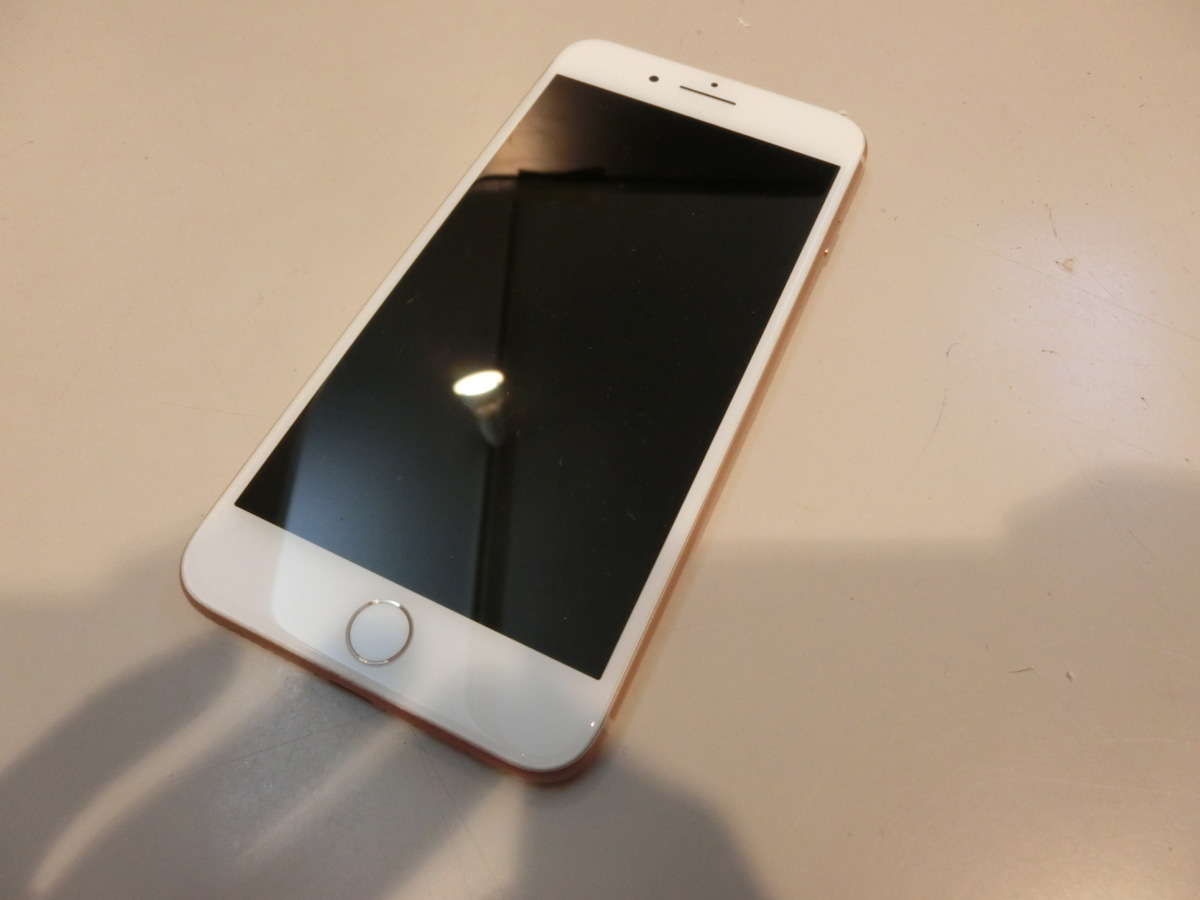 SIMフリー Apple iPhone8 Plus 64GB ゴールド 品 本体のみ(iPhone 