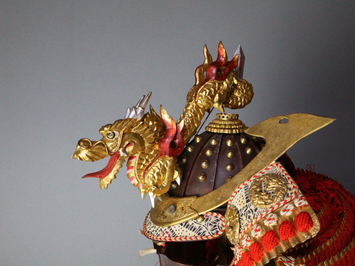 京都 丸屋 大木平蔵 金小札緋糸威大鎧 丸平 兜飾り 鎧飾り 端午 京都 丸屋 大木平蔵 金小札緋糸威大鎧 丸平 兜飾り 鎧飾り 端午