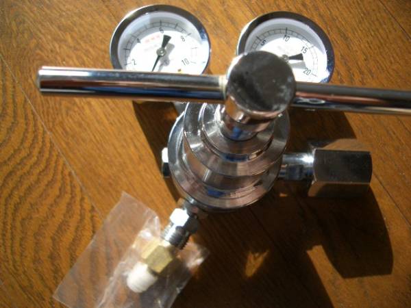 男性に人気! #7税込!高圧窒素ガス調整器5MPa対応R410A/R32/R407C
