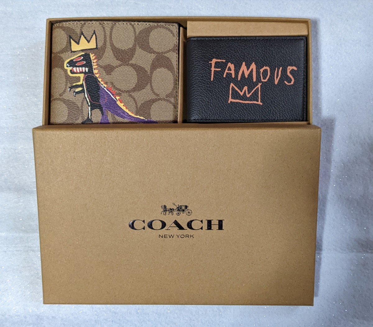コーチxバスキアコラボ カードケース付 二つ折り財布 famous コーチxバスキアコラボ カードケース付 二つ折り財布 famous