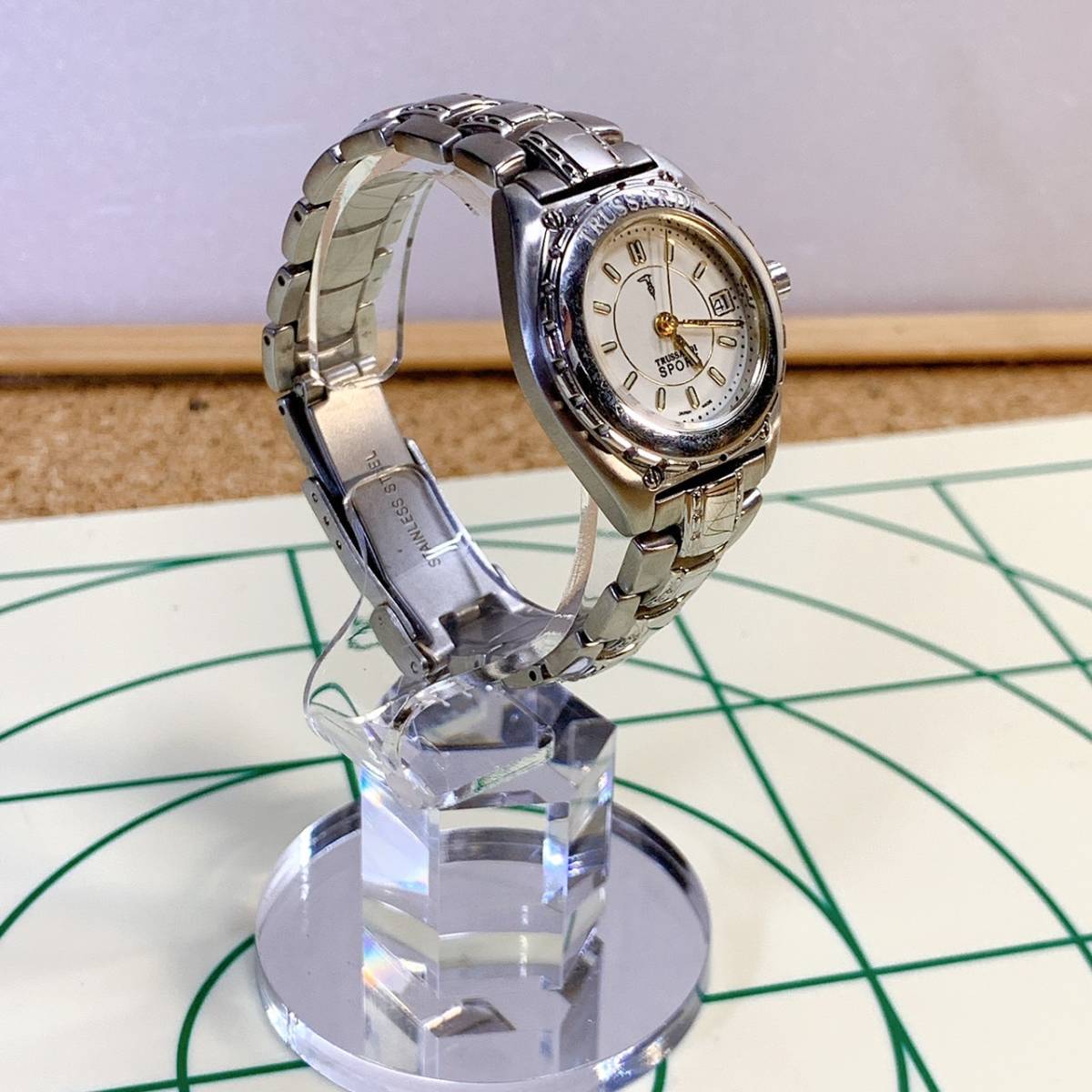 正規品販売! 送料520円！ 貴重 TRUSSARDI トラサルディ TS-7014 腕時計