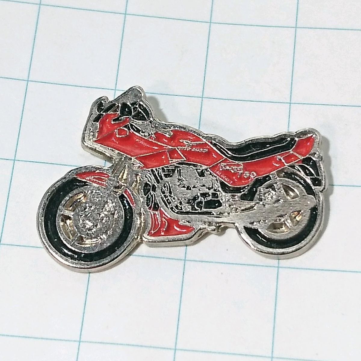 送料無料)モト・グッツィ Moto Guzzi バイク オートバイ ピンバッジ PINS ピンズ A08086_画像1