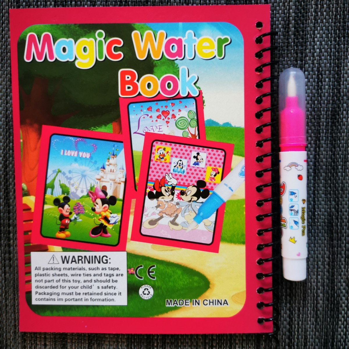 水ぬりえ　magic water book ミッキー②