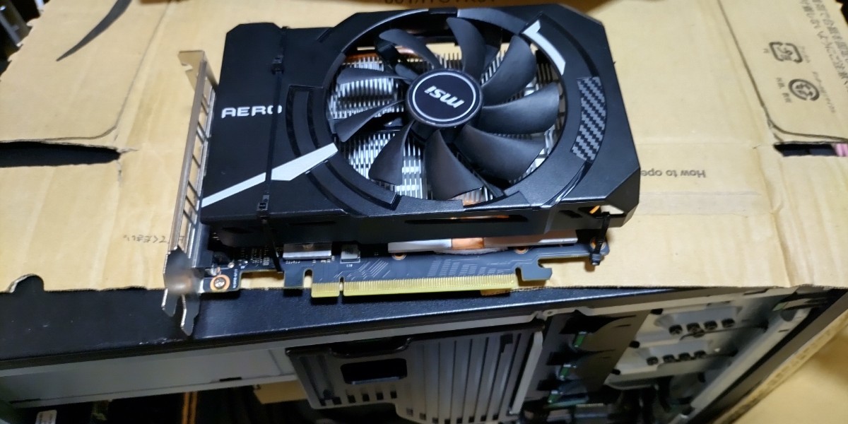 MSI GeForce GTX1660 動作しますがファン難有り。ジャンク