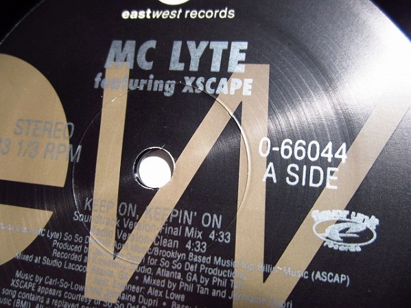 MC Lyte / Keep On， Keepin’ On / 12 single remix VINYL 美品_画像2