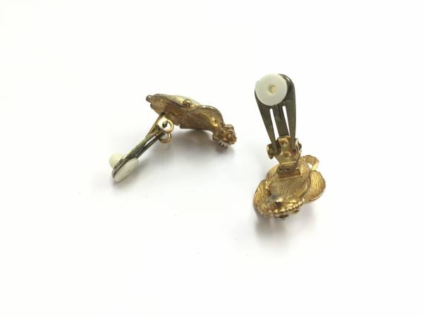 [ earrings ] Gold pearl. like antique European on goods gold color 