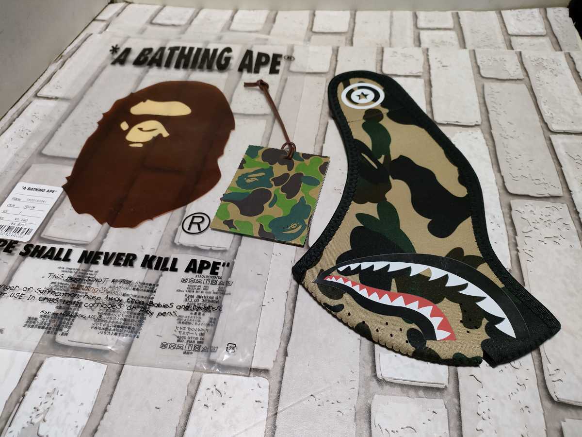 A BATHING APE CAMO SHARK MASK エイプ シャーク マスク