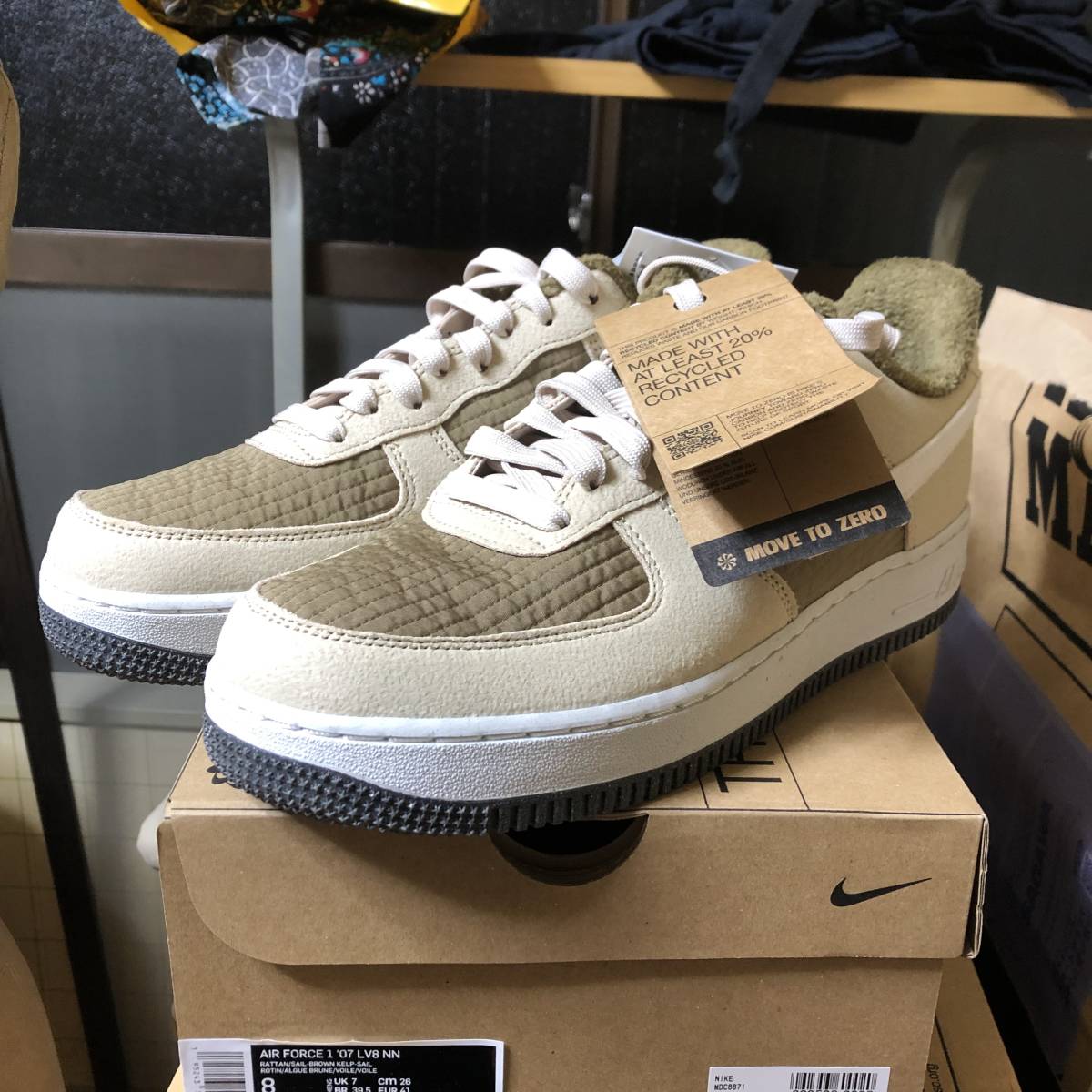 未使用 送料無料 正規品 NIKE AIR FORCE 1 07LV8 NN ナイキ エアフォース1 US8 26cm_画像1