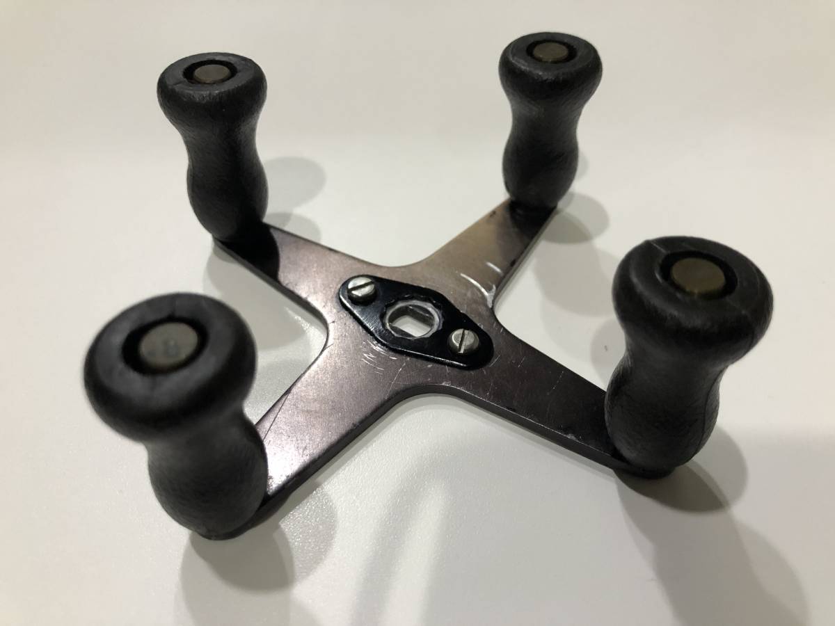 Yahoo!オークション - ゲーターグリップ クロス 4ノブ ハンドル Yahoo!オークション - ゲーターグリップ クロス 4ノブ ハンドル