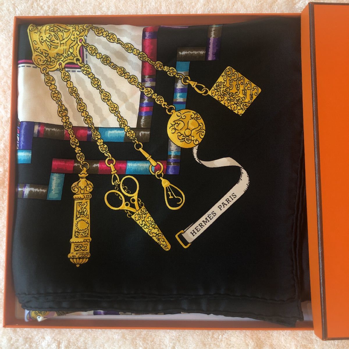 HERMES エルメス カレ Petite main お針子さん HERMES エルメス カレ Petite main お針子さん