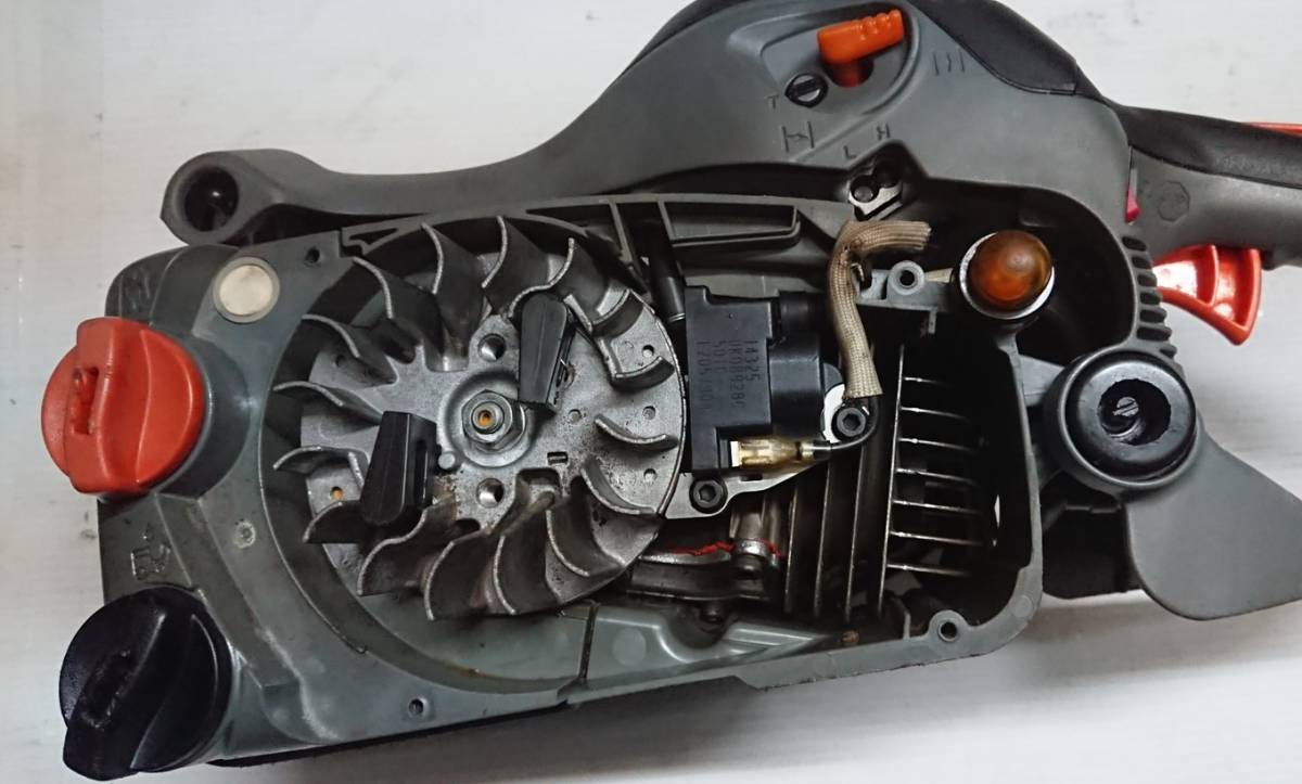 ジャンク品 日立工機制エンジンチェーンソー CS33EDTP(35S) ハイコーキ 日立 エンジン始動します 修理 部品取りでお願いします。 7