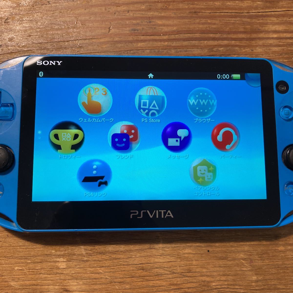 PS Vita PCH-2000 ブルー 本体 メモリーカード 8GB付き(PS Vita本体 