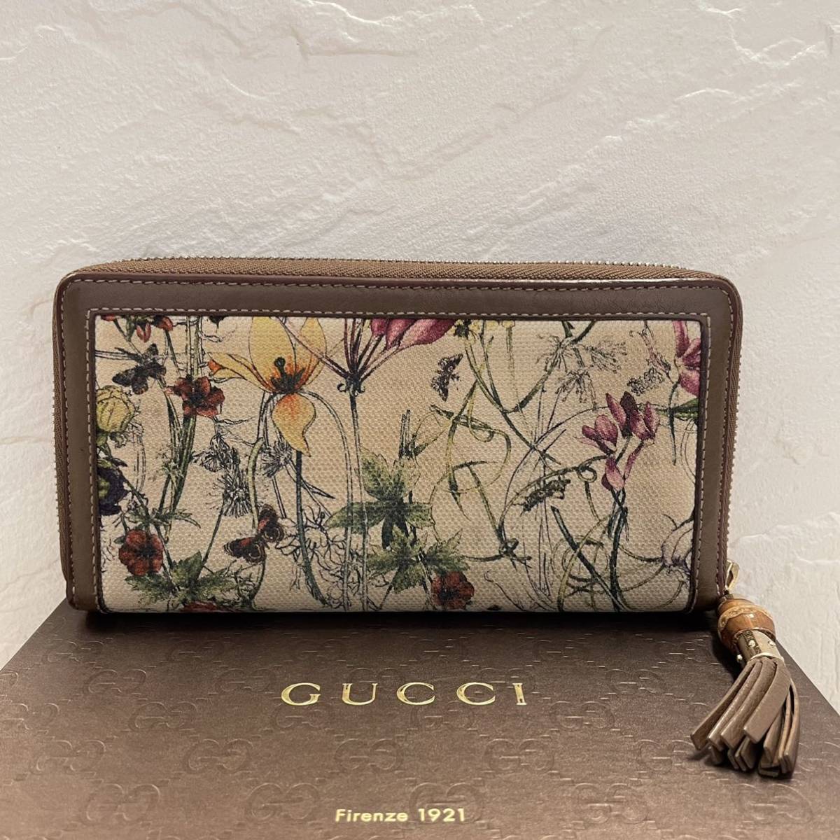 極美品! GUCCI 財布 フローラ タッセル ラウンドファスナー 0416 春