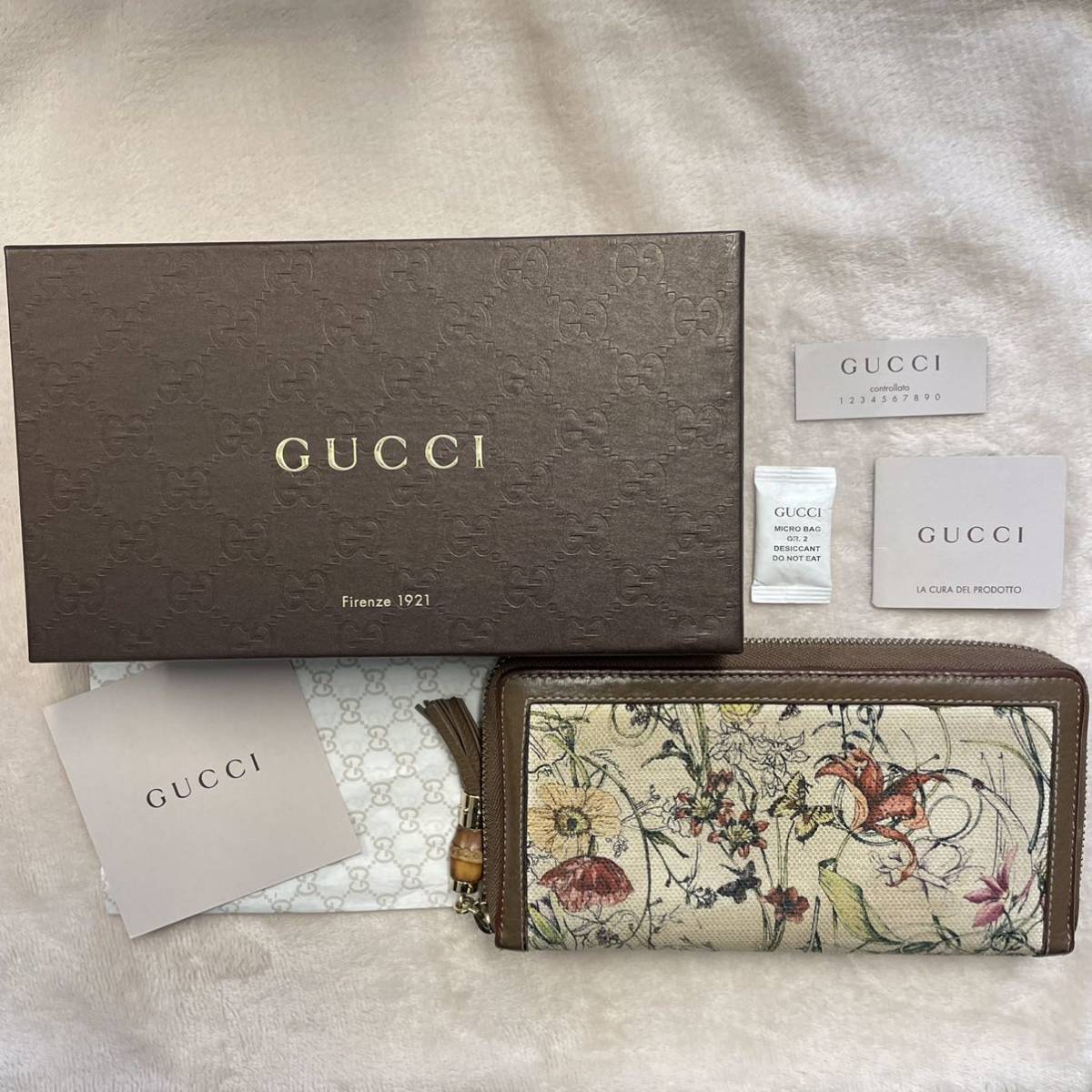 極美品! GUCCI 財布 フローラ タッセル ラウンドファスナー 0416 春
