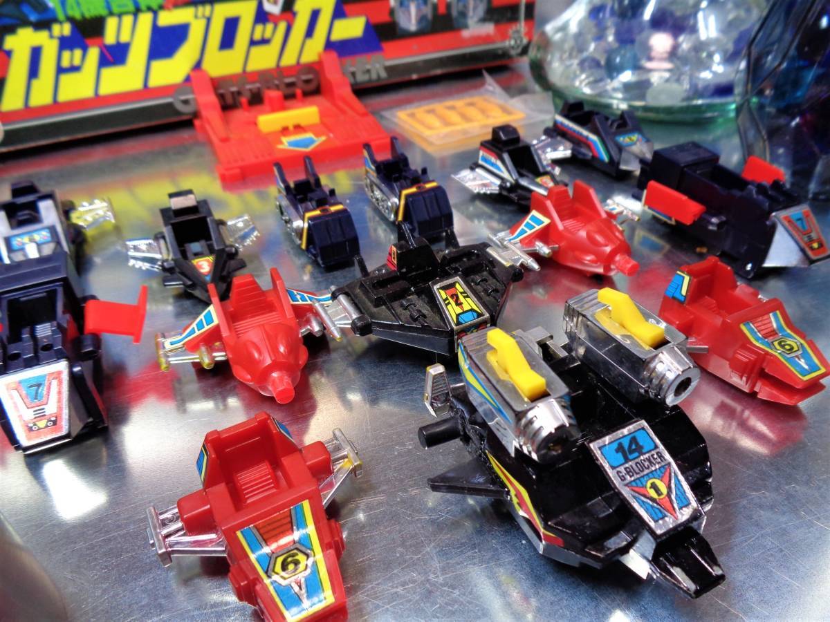 Yahoo!オークション - 略完品 旧タカラ ダイアクロン 14機合体 Yahoo!オークション - 略完品 旧タカラ ダイアクロン 14機合体