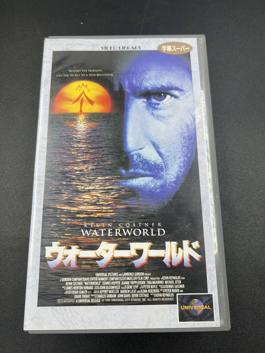 [ VHS ]　ウォーターワールド　　ケビン・コスナー　　デニス・ホッパー_画像1