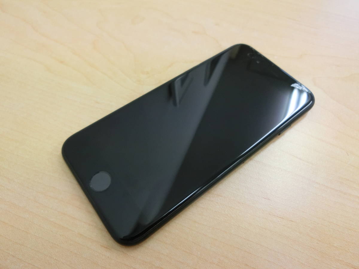 のバージョ docomo iPhone7 32GB A1779 (NNCE2J/A) ブラック Apple 当社3ヶ月間保証 中古 ：中古