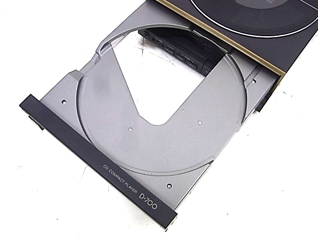e7688　SONY　ソニー　コンパクト ディスク　CDプレーヤー　D-700　通電確認済　ジャンク品_画像3