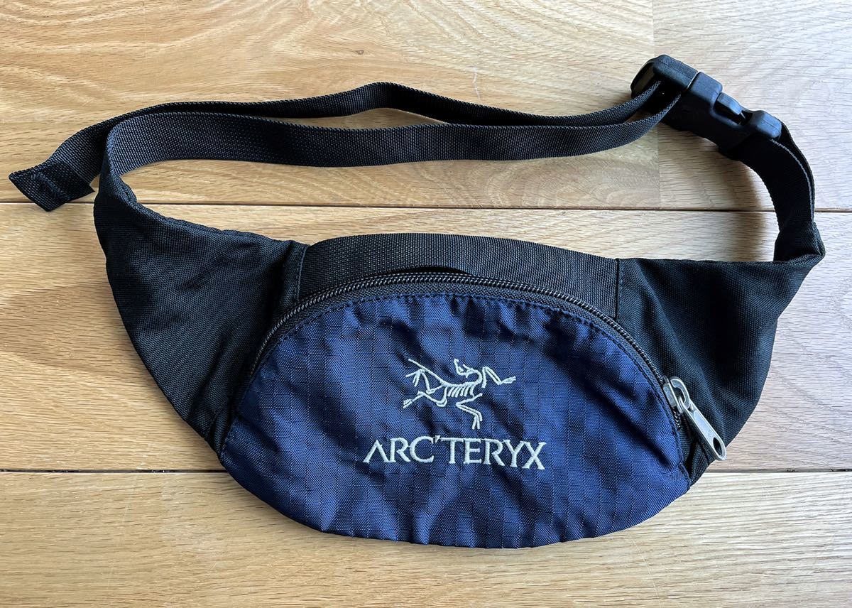 【激レア ヴィンテージ】ARC'TERYX Urban Fanny アークテリクス アーバンファニー ウエストバッグ ネイビー 紺色　ウエストパック