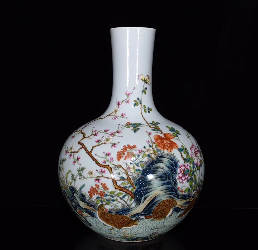 熱販売◇旧蔵◇ 古美術粉彩花卉花鳥紋天球瓶時代物T08 中国古玩清代