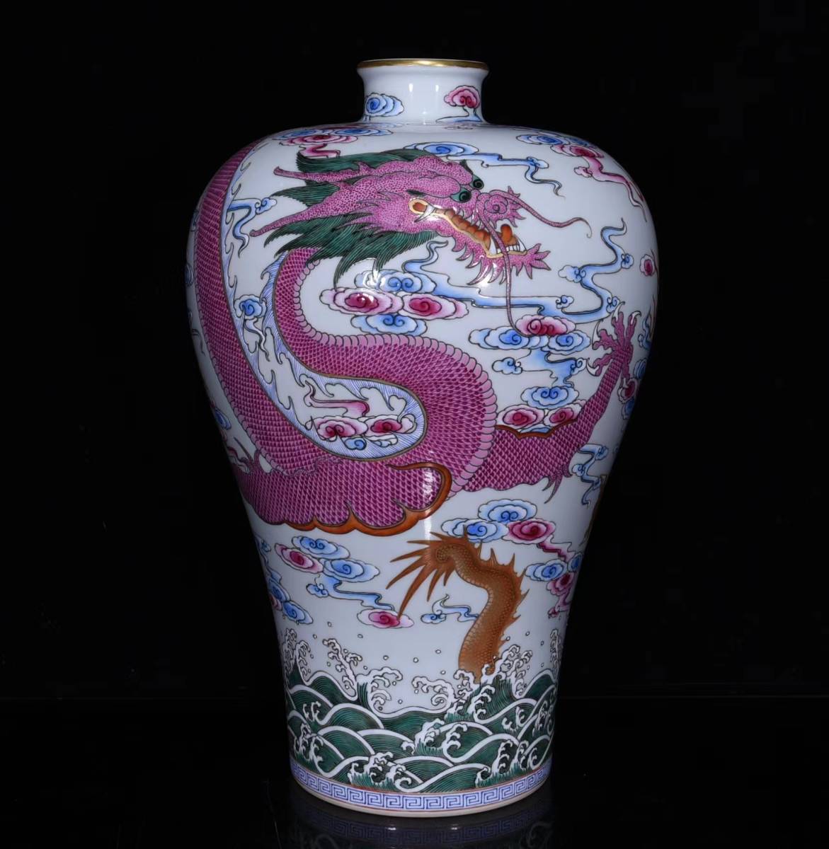 ◆旧蔵◆古美術 清代雍正年製款 臙脂紅海水龍紋梅瓶 時代物 T08