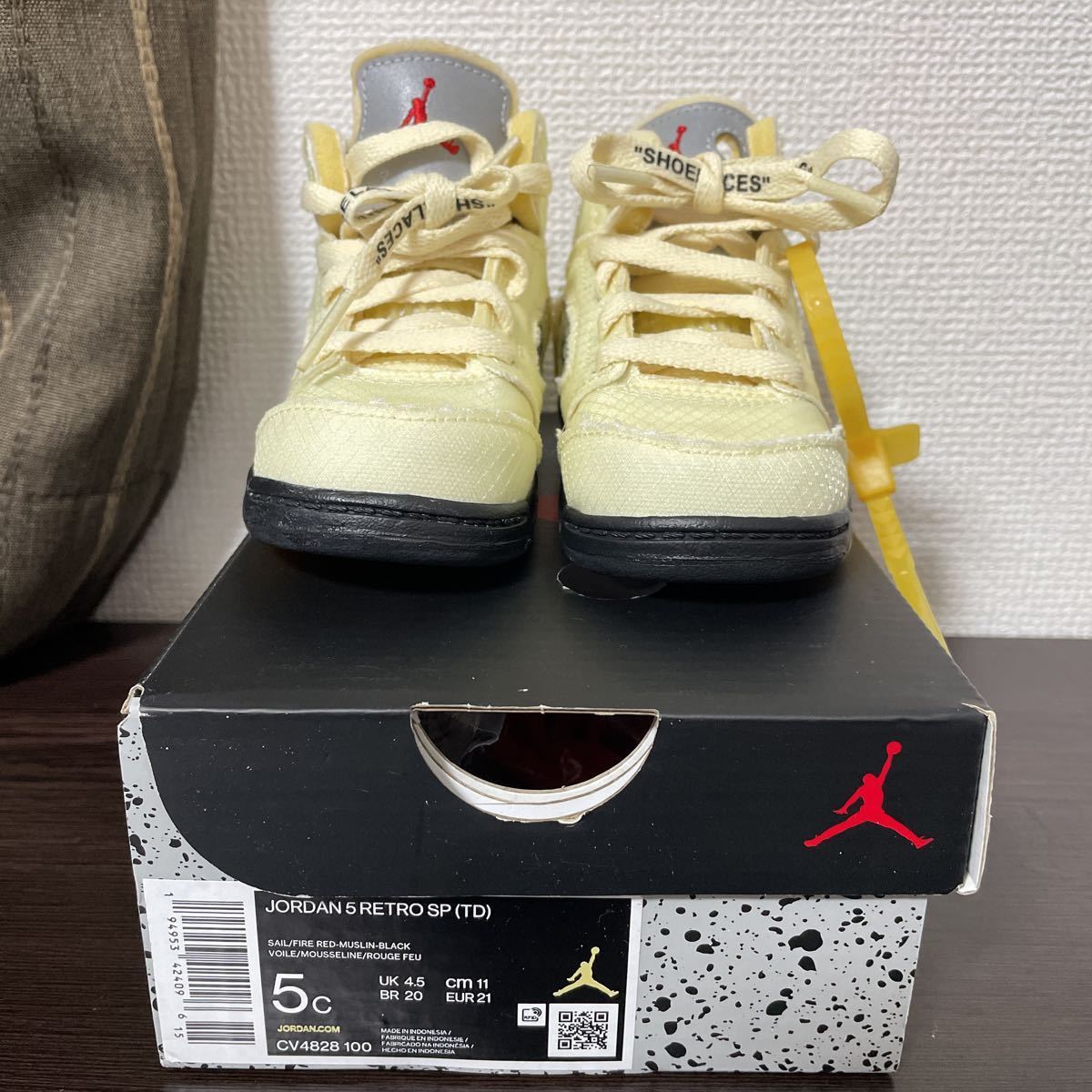 激レア 11.0 cm US 5c 新品 Off White x Nike Air Jordan 5 Retro SP TD オフホワイト ナイキ エア ジョーダン Sail セイル CV4828-100_画像2