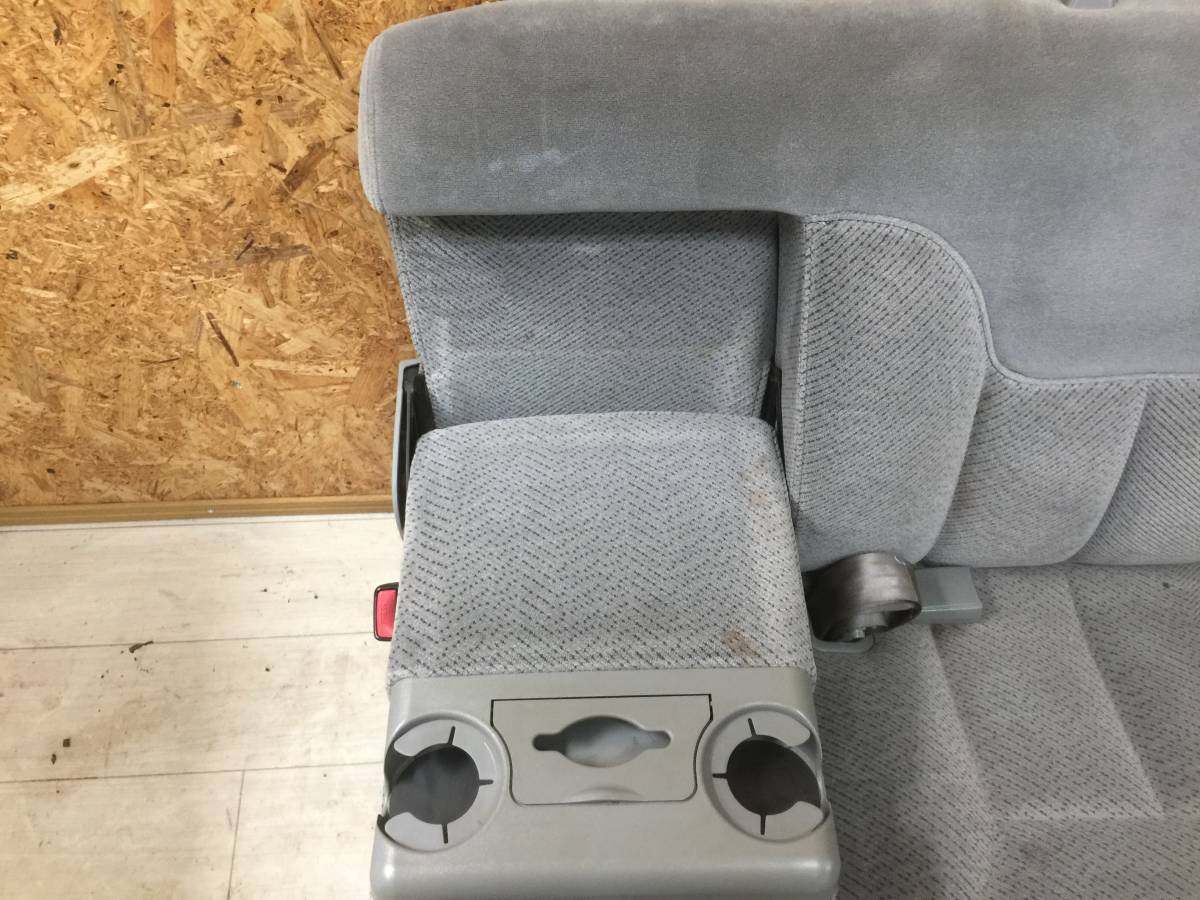 GMC Suburban 1995 left 2 row second seat some stains dirt have Tahoe 1994 1993 1992 96 97 98 99 C1500 Chevrolet 