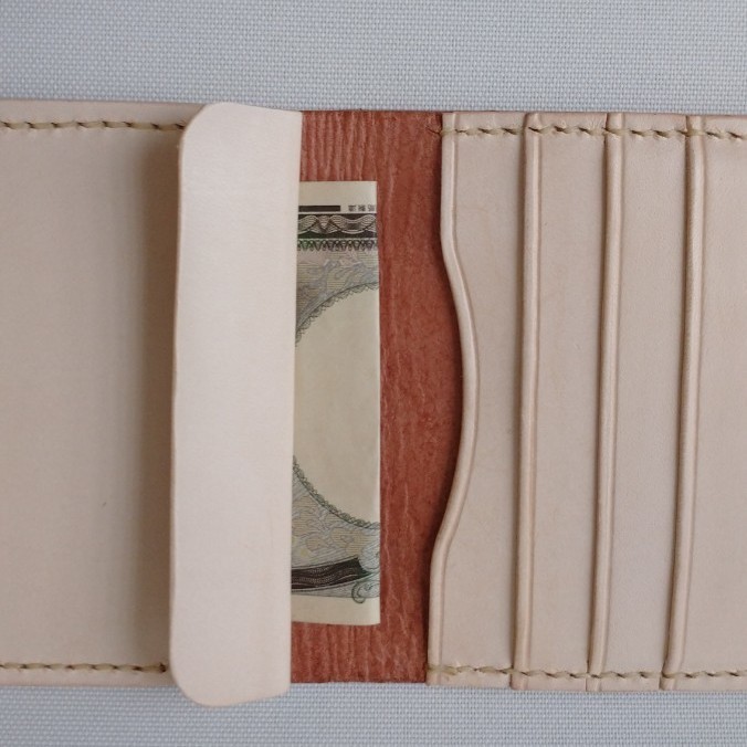 二つ折り財布 (カードケース)本革 ハンドメイド