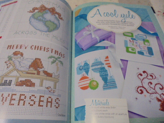 洋書クロスステッチカードデザイン　Cross Stitched Cards　スタイリッシュなクリスマス