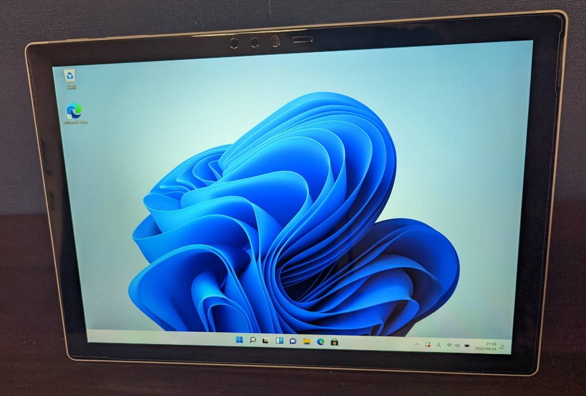 Microsoft Surface Pro 第5世代 Core i5-7300 8GB 128GB Windows11