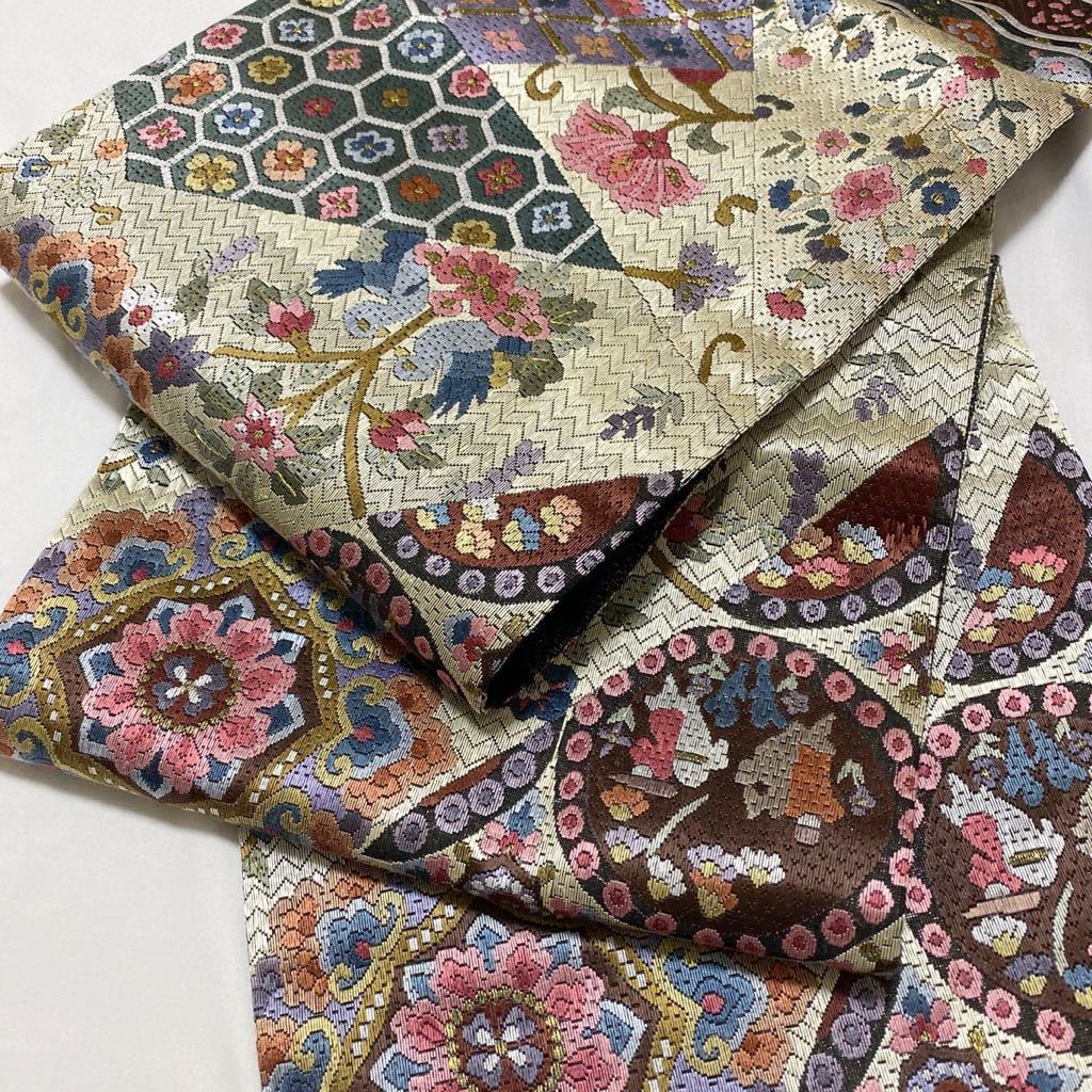 着物月花 総刺繍 絽刺し 艶やかなデザインの袋帯 キャンパスワーク 区 