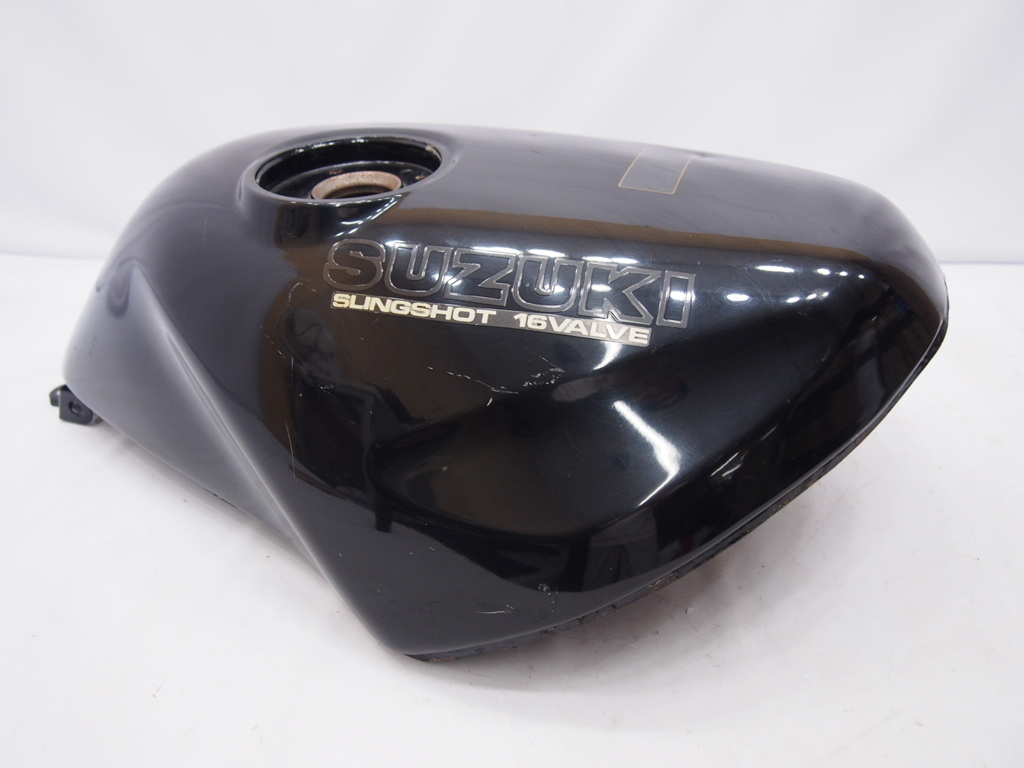 2550円 【新作からSALEアイテム等お得な商品満載】 バンディット400純正ガソリンタンク.燃料タンクGK75A