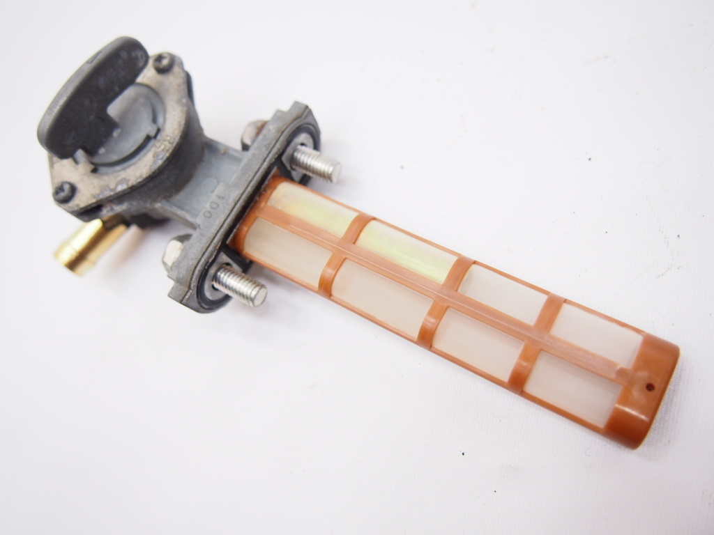 エストレアBJ250A純正ガソリンコック.燃料コック.ベースにどうぞ!_画像3