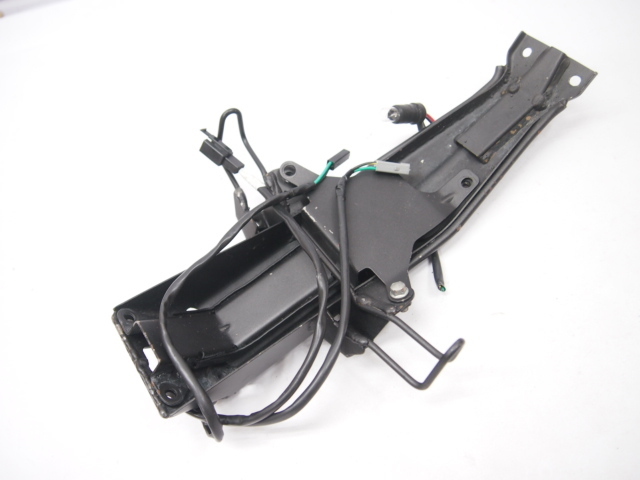 純正リアフェンダー_不明ですので流用加工に。ニンジャ/Z/ZX-6R/10R/ベルシス_画像3
