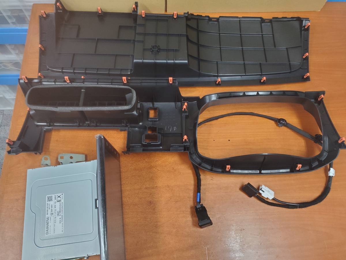 新型アトレー 新車外し メーカーオプション9インチディスプレイ 新型アトレー 新車外し メーカーオプション9インチディスプレイ