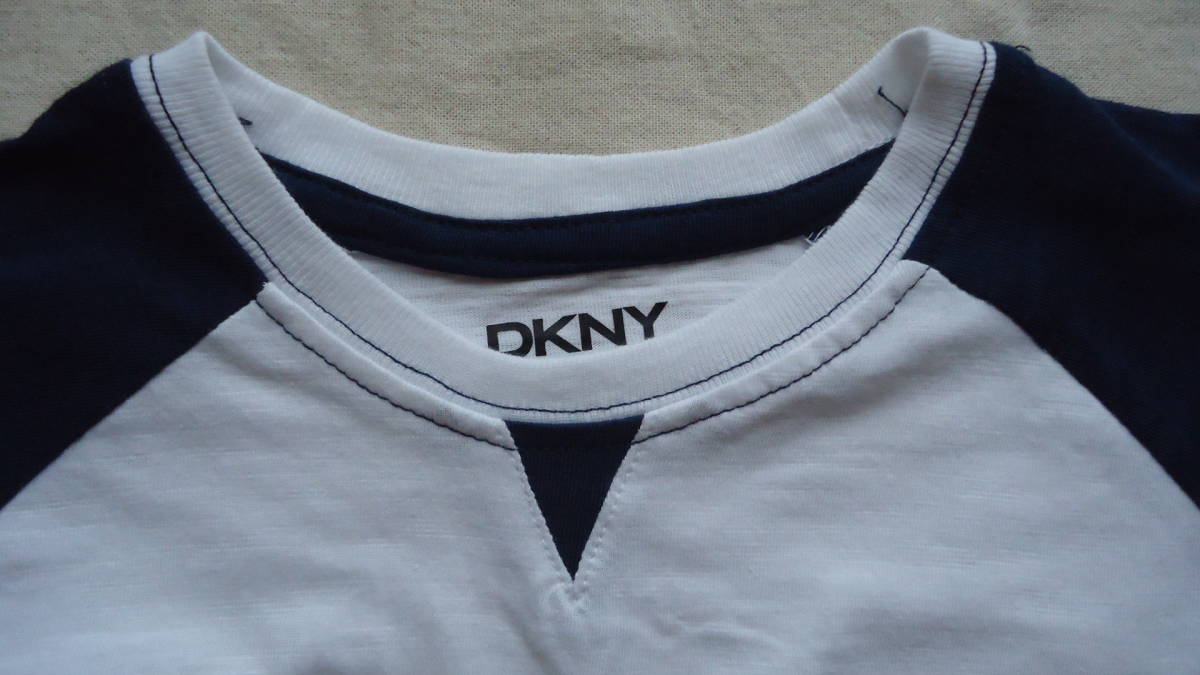 DKNY Jeans 子供用 半袖 ラグランTシャツ 白/紺 4(110) %off ディー・ケー・エヌ・ワイ 半袖 ラグラン Tシャツ レターパックライト_画像3