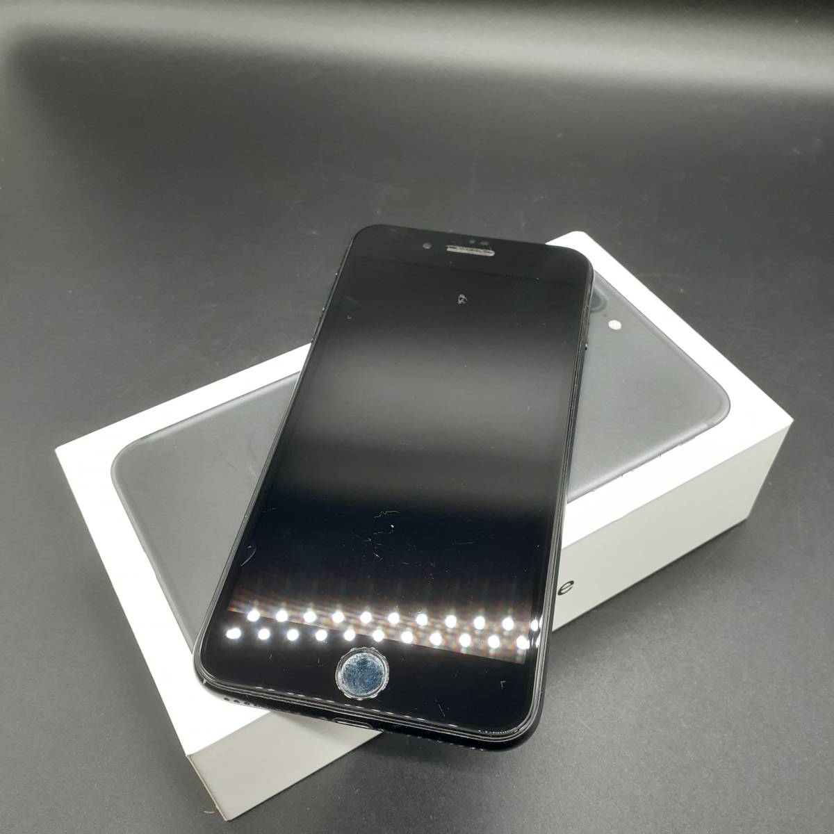 iPhone 7 Black アイフォン 黒 ブラック ドコモ docomo | rediger