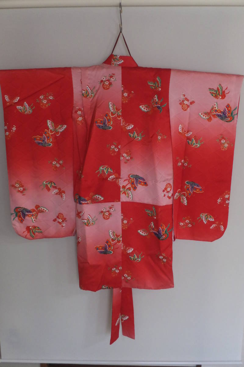  "Семь, пять, три" 7 лет женщина .. кимоно натуральный шелк пятна есть 