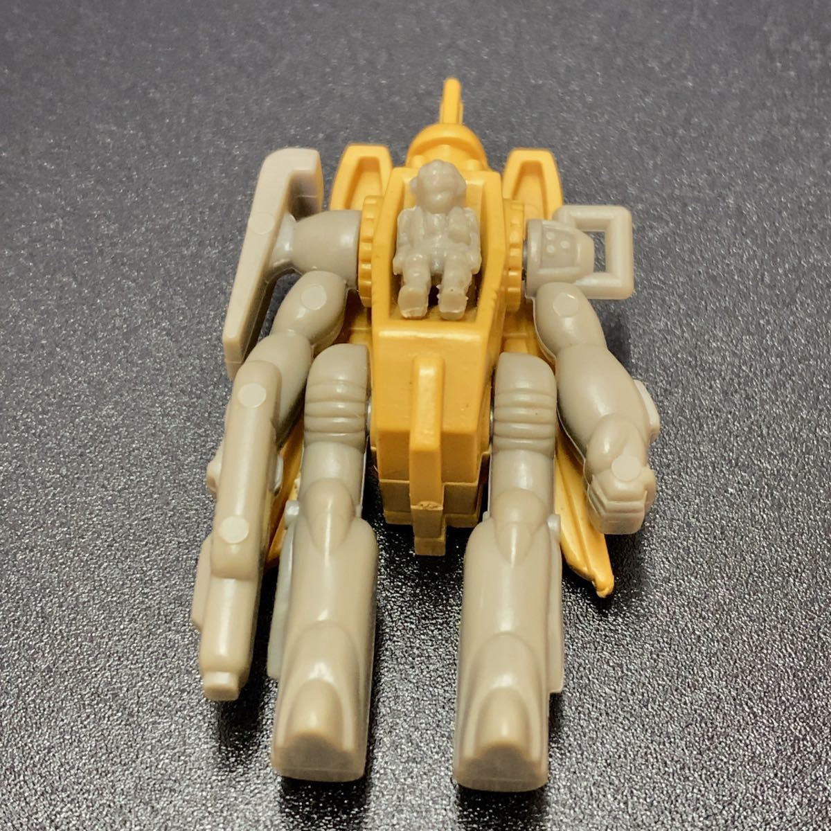ロボット 乗り物 ガンダム ロボ 421-22 当時物 レトロ グリコ ロボット 乗り物 ガンダム ロボ 421-22 当時物 レトロ グリコ