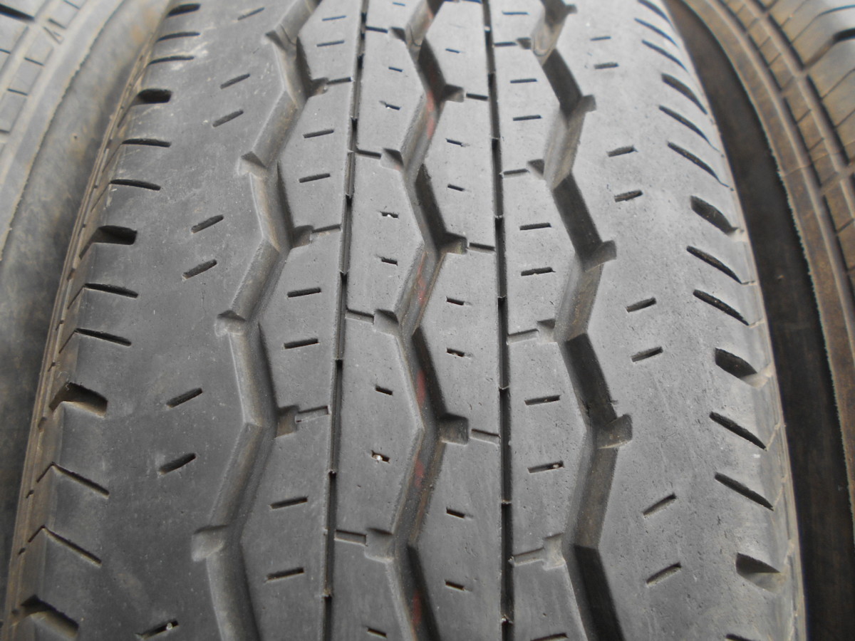 F456 195/80R15 夏4本セット サマータイヤ LT 107/105L 195/80-15 195-80-15 BRIDGESTONE ECOPIa RD-613 STEEL ハイエース キャラバン_画像3