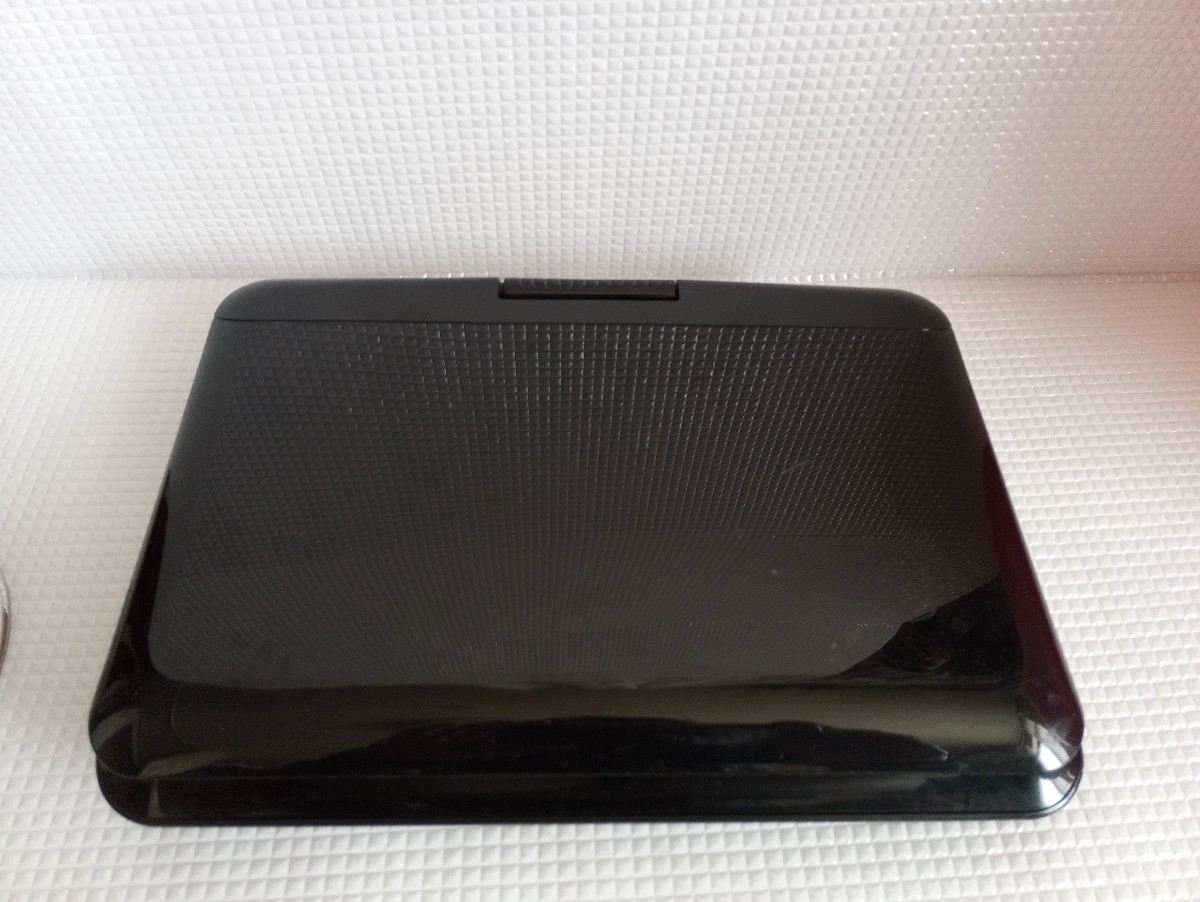ヴァーテックス PDVD-V092BKポータブルDVDプレーヤー9インチ ヴァーテックス PDVD-V092BKポータブルDVDプレーヤー9インチ