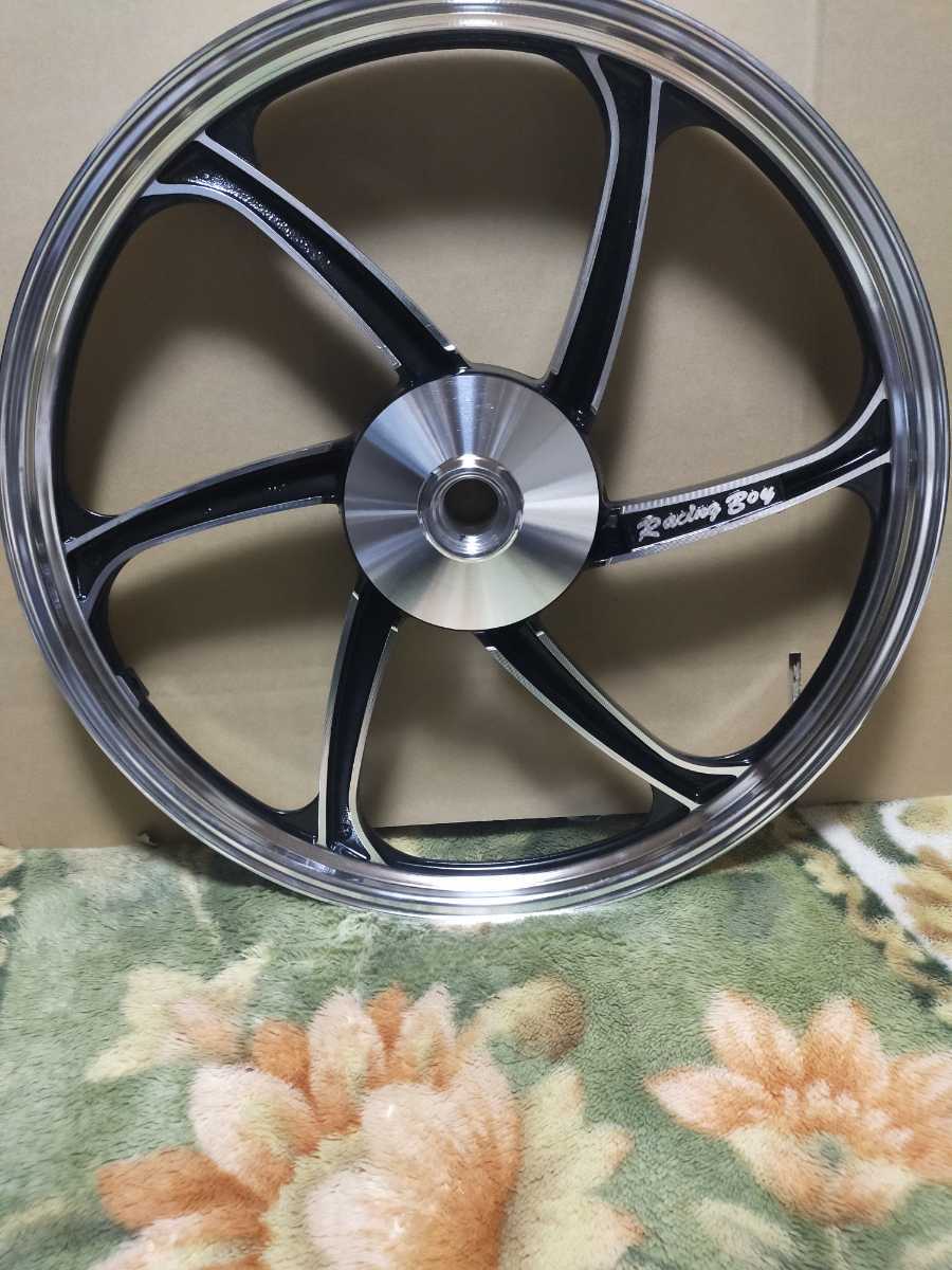 スーパーカブ110(ja10 ja44) RCB製前後キャストホイール 黒/銀 スーパーカブ110(ja10 ja44) RCB製前後キャストホイール 黒/銀